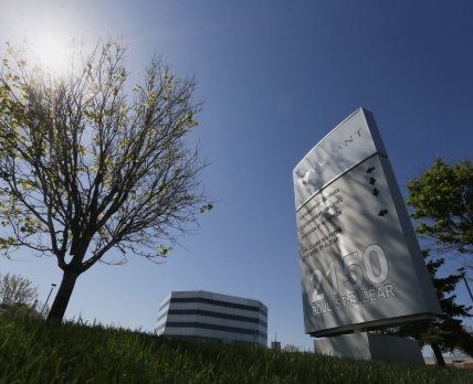 Канадская Valeant выпустит акции на сумму $1,45 млрд