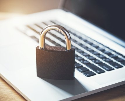 Evotec отключает IT-системы после кибератаки