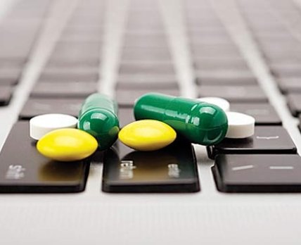 Парламент сделал первый шаг к урегулированию онлайн-продажи лекарств
