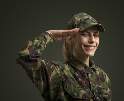 Військовий облік для жінок: «шикуйтеся всі» чи передбачені винятки? /freepik