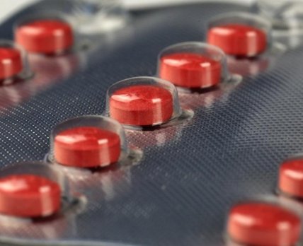 В Великобритании ограничили применение популярного лекарства от акне у подростков
