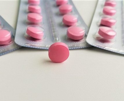 Неизвестно, что и когда именно: министр здравоохранения анонсировал появление противоковидных лекарств в Украине