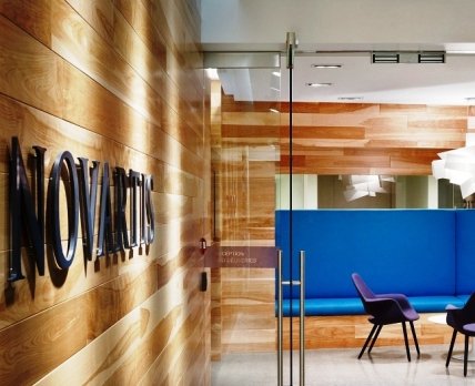 Novartis намерена продать долю в Roche