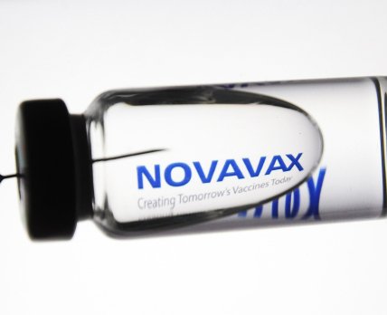Novavax заявила про 90-відсоткової ефективності своєї вакцини від COVID-19