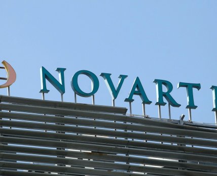 Novartis повысила годовой прогноз на фоне квартальных показателей