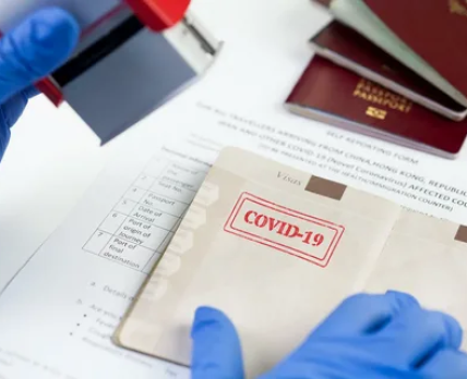ЦОЗ: украинцы смогут получать «ковидные» сертификаты для путешествий за границу с 3 июля