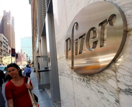 Высокие налоги в США заставляют Pfizer маневрировать