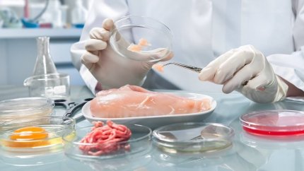 Гострі кишкові інфекції та ботулізм: скільки випадків зафіксували у першому півріччі 2026 року