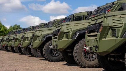 В Україну доставили перші 13 бронеавтомобілів для військових медиків від UNITED24