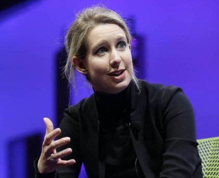 Основавшую Theranos молодую миллиардершу будут судить