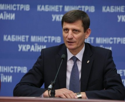 Вице-премьер-министр Александр Сыч не в состоянии дать оценку работе своего подчиненного Олега Мусия и разъяснить ситуацию с тендерами