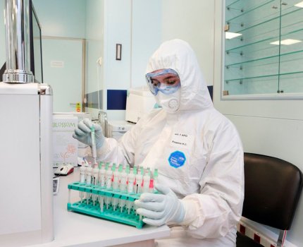 Первые пациенты уже получили экспериментальное лекарство от COVID-19 на основе интерферона