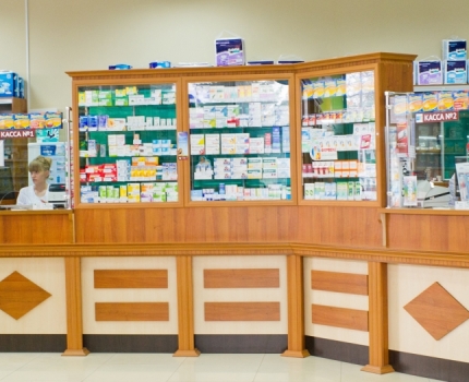 В Киеве в аптеках и магазинах ввели ограничения по количеству посетителей