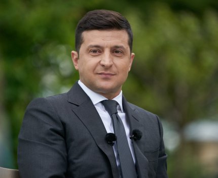 Президент сообщил о пяти различных отечественных препаратах против коронавируса, которые сейчас проходят КИ в Украине