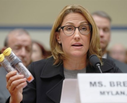 CEO Mylan получит $30,8 млн компенсации после сделки с Pfizer