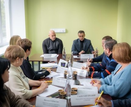 В Украине повысили зарплаты медикам: кто и сколько получит /Виктор Ляшко/Facebook