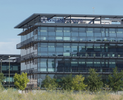 Bristol-Myers Squibb судится с бывшим вице-президентом по клиническим разработкам