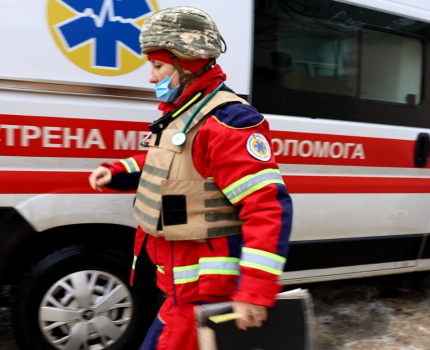 Захист працівників екстреної медичної допомоги: медиків хочуть прирівняти до правоохоронців