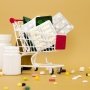 Вместо помощи прифронтовым районам и селам — новые аптеки в больших городах: как работают крупные сети во время войны /freepik
