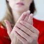 «Хвороба холодних рук» – як допомогти при синдромі Рейно та інших її причинах