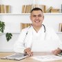Одноразовая выплата 200 тыс. грн для молодых врачей: как её получить /freepik