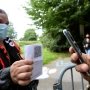 С понедельника Франция живет по «санитарным пропускам»
