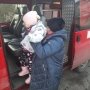 Спасатели эвакуировали из обстрелянной больницы 7 детей. /Telegram