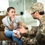 В Україні розширили перелік медичних послуг для ветеранів і запровадили доплати лікарям