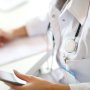 Фахівці grc.ua проаналізували ситуацію на ринку праці для медиків та фармацевтів /freepik