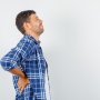 Боль в пояснице: что советуют неврологи и фармацевты /freepik