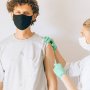 Другий бустер для всіх: в Україні оновили схеми COVID-вакцинації